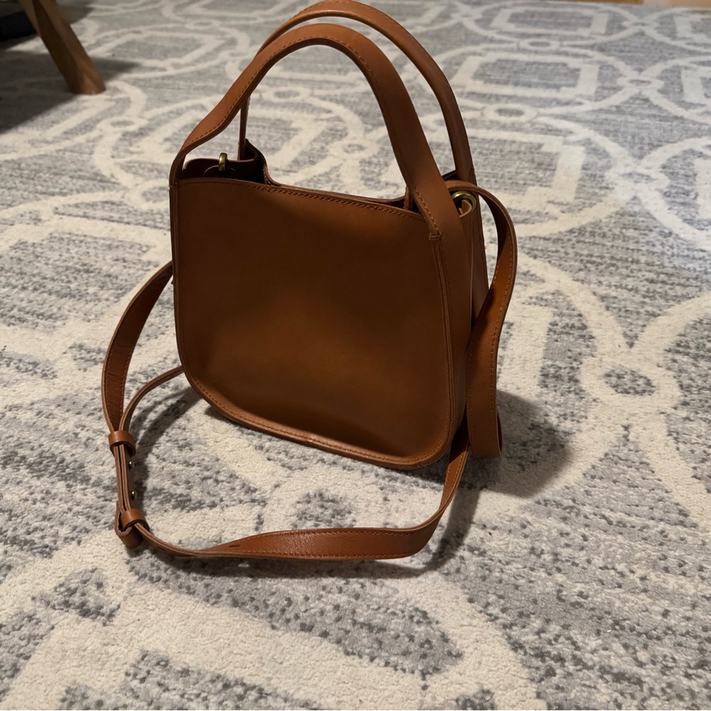 Elegant Brown Leather Handbag